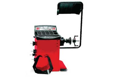 Our auto repair service in Plymouth and Sheboygan County Wisconsin has a Snap-on State of the art Tire Balancer